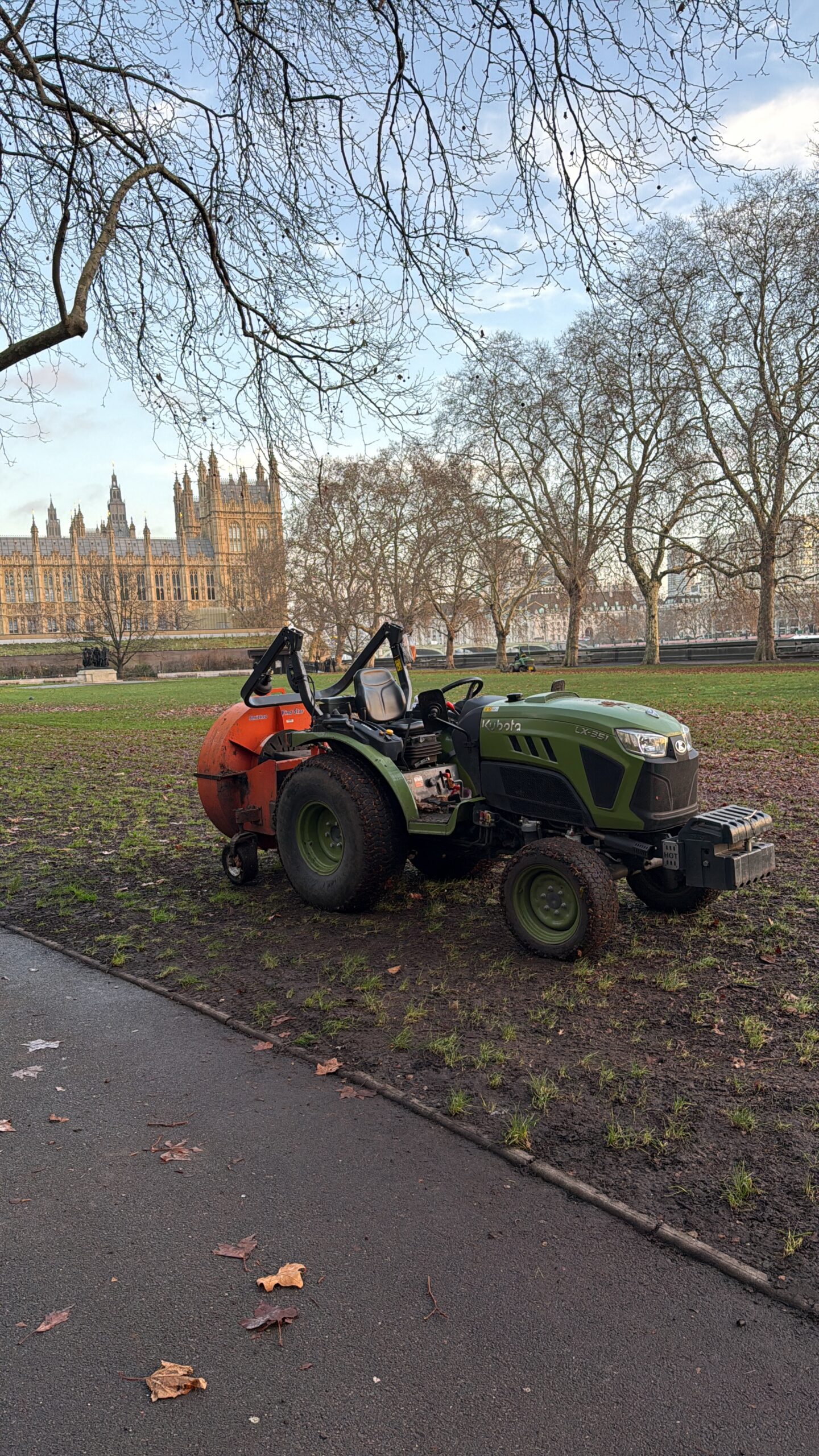 Commercial grounds maintenance